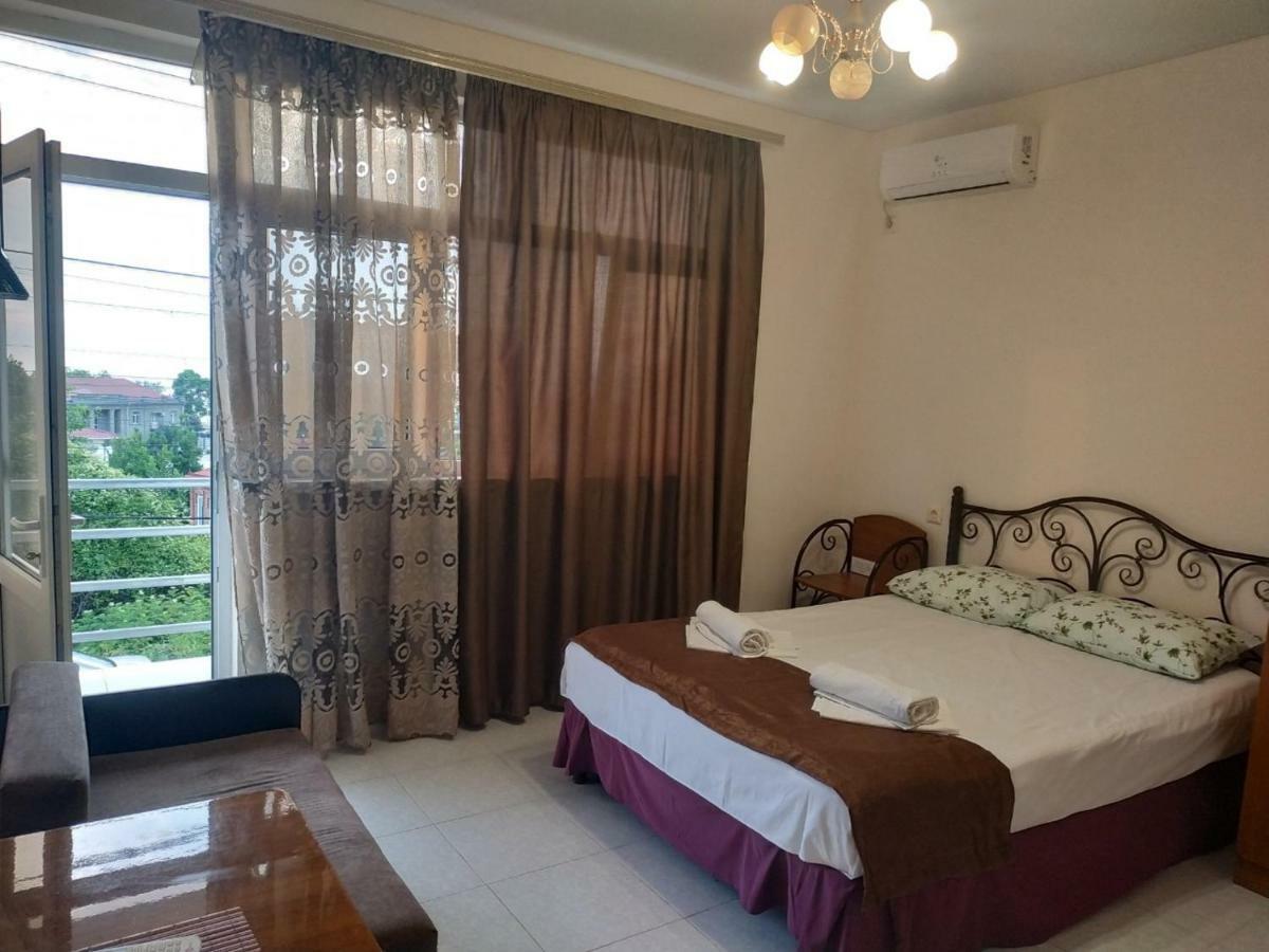 Guest House U Antoniny Gagra Zimmer foto